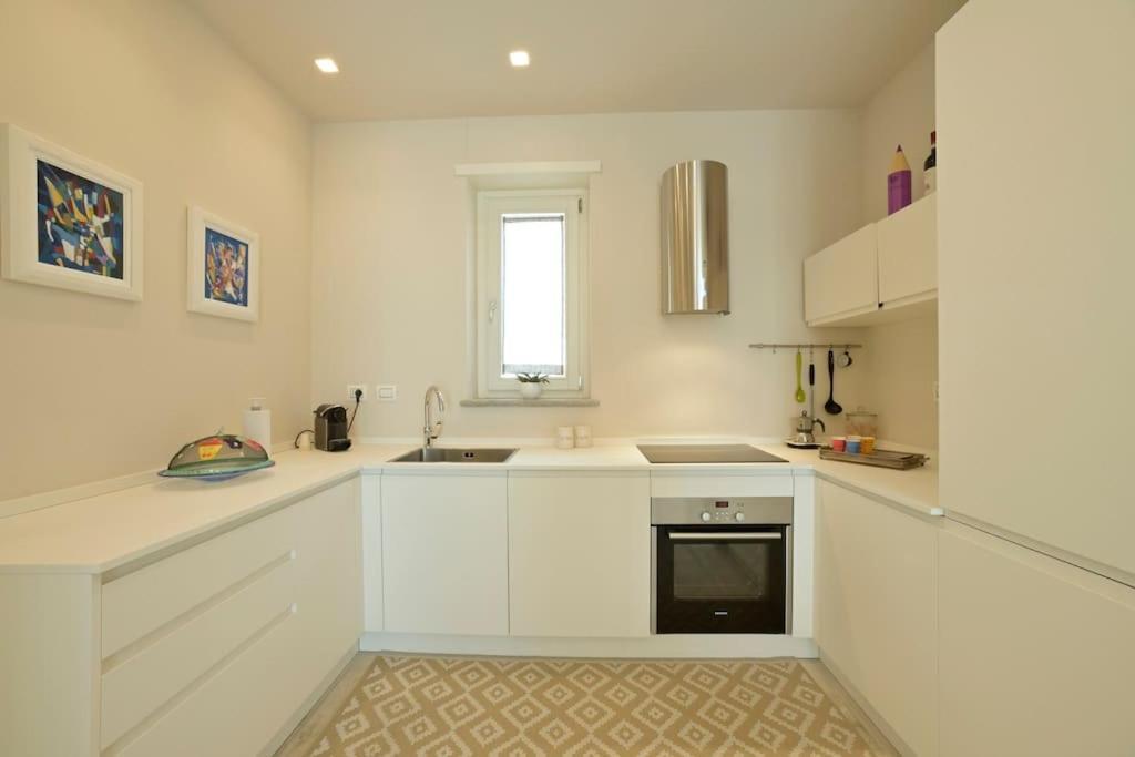 Luxury Apartament Con Garage Vista Mare Alassio Per 6 Persone Exterior foto