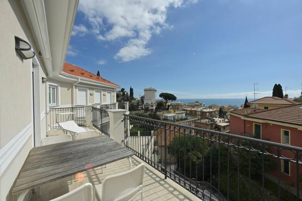 Luxury Apartament Con Garage Vista Mare Alassio Per 6 Persone Exterior foto